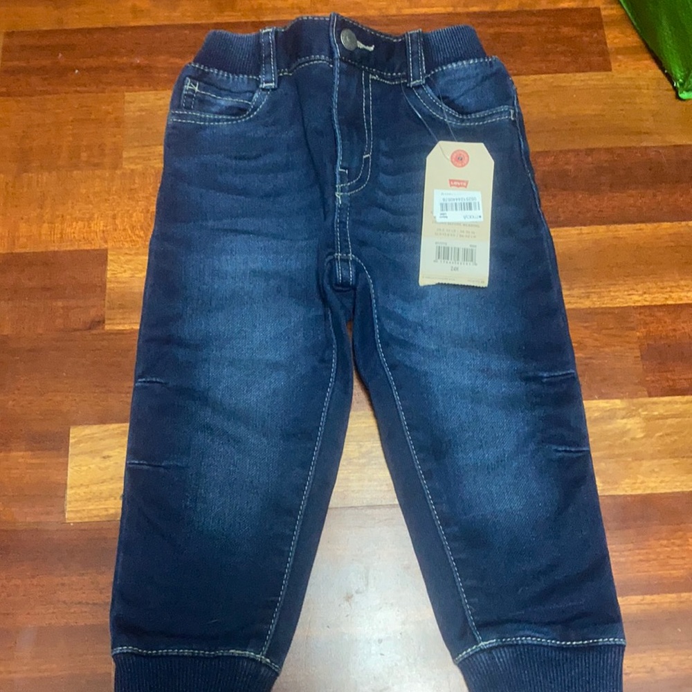 Levi’s knit jogger